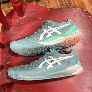 ASICS Women’s pickleball shoes, size 9
